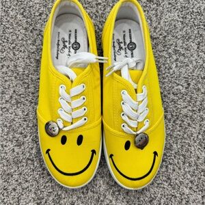 Kids Yellow Smiley Canvas Sneakers - Casual Lace-Up Shoes